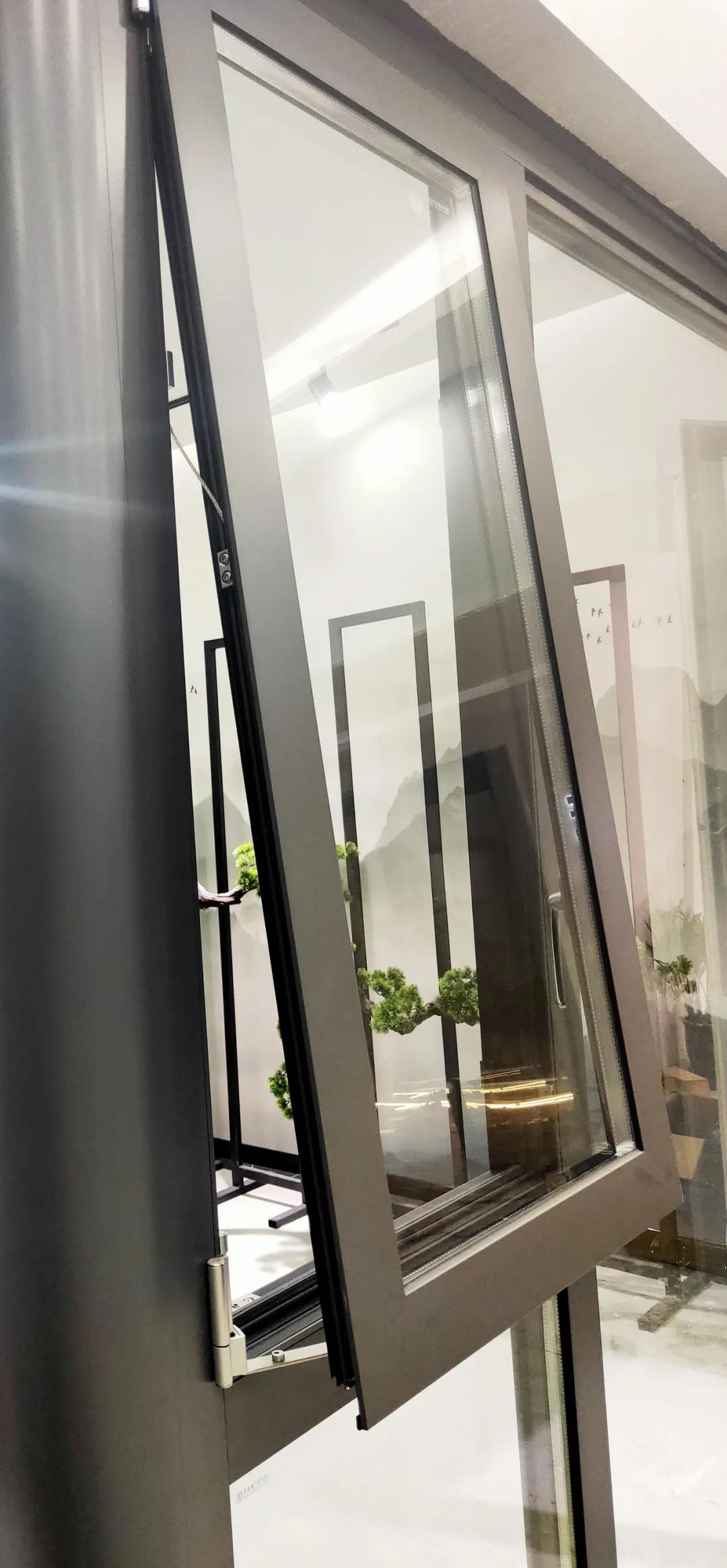 [夏季南方多雨季节该选择什么样的一扇门窗？